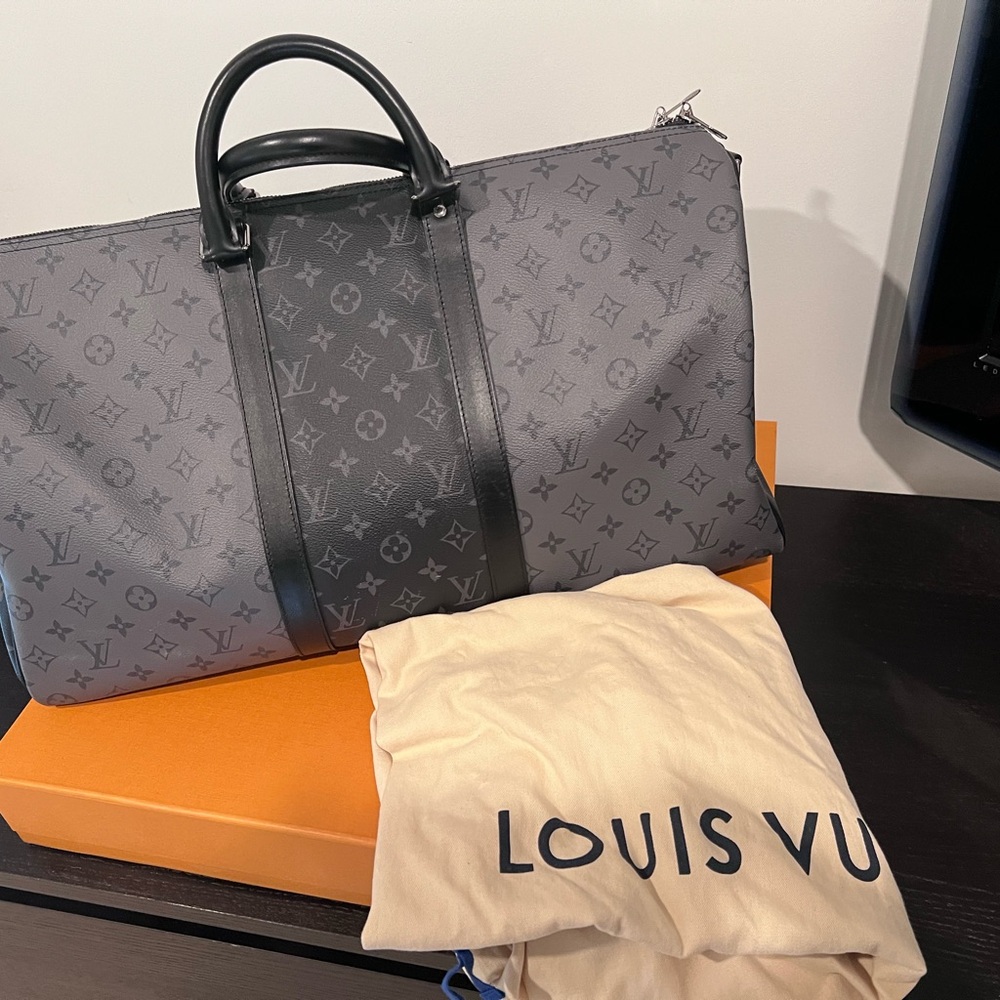 Keepall Bandoulière 50 Eclipse  Louis Vuitton Black and Gray Monogram Duffel Bag